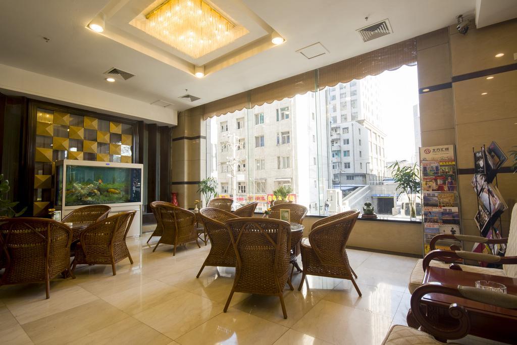 Dalian Yicheng Business Hotel エクステリア 写真
